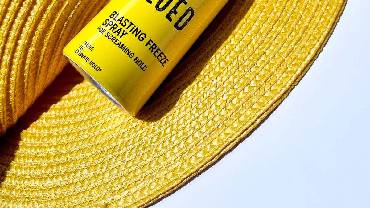 Fixing materials instantly with heavy duty spray glue for strong bonds