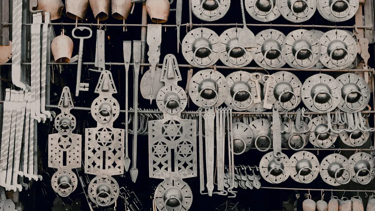 Vintage Metal Looks with Decorative iron finish paint at Home