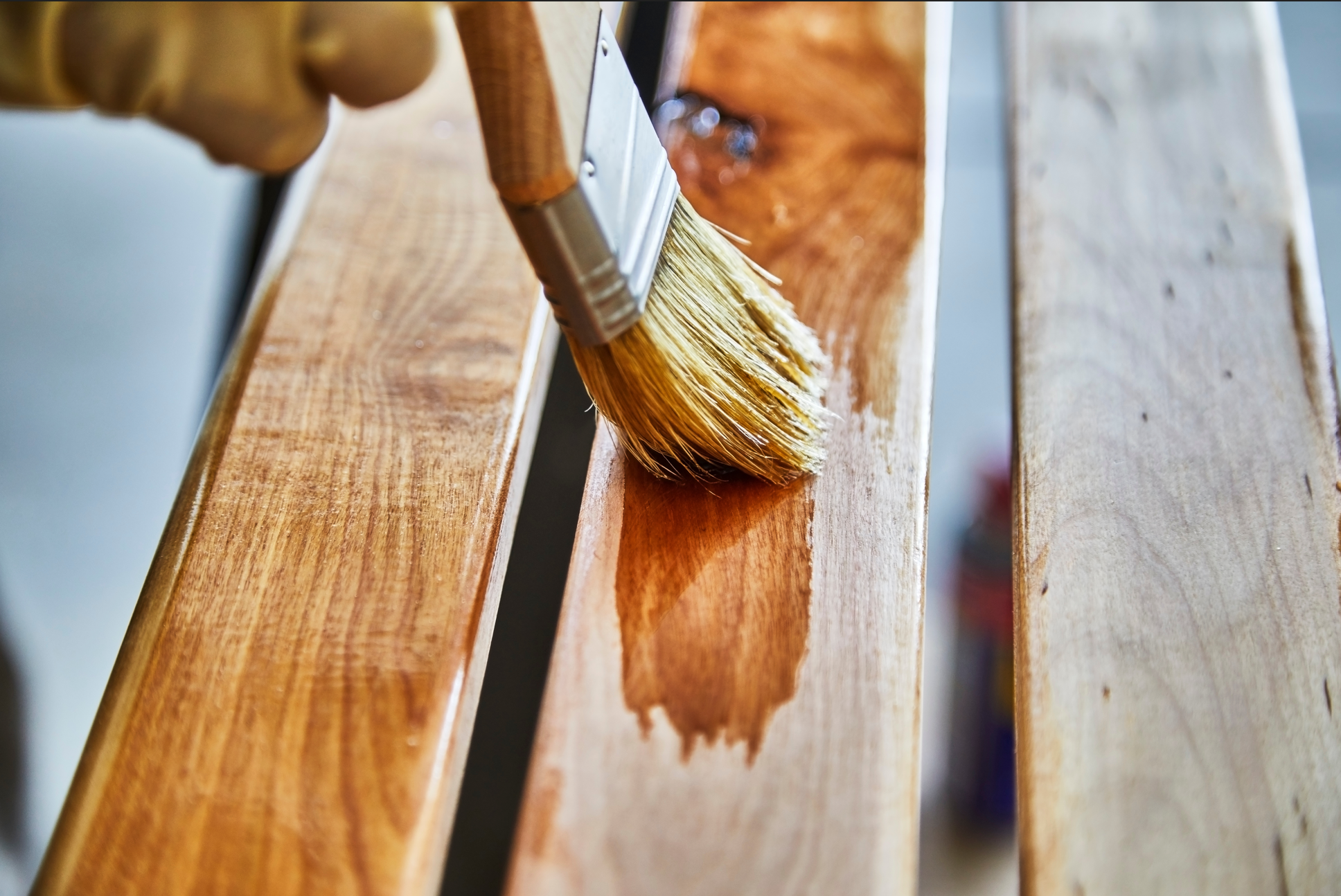 Gloss, Matte, or Satin: Choosing the Right Varnish Finish for Your Project
