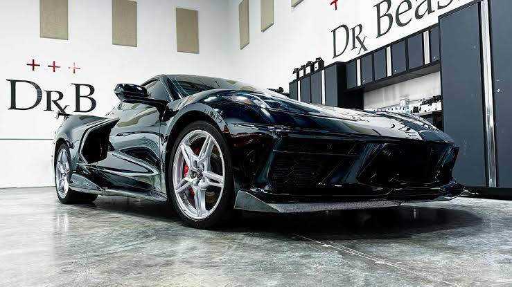Mirror Finish Paint Explained: What Gives It That Reflective Shine